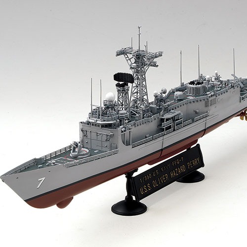 [1/350] 14102 USS OLIVIER HAZARD PERRY FFG-7